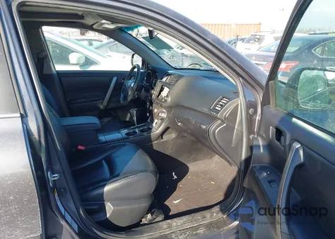 2011 Toyota Highlander Se V6 from USA, damaged, VIN 5TDBK3EHXBS081740